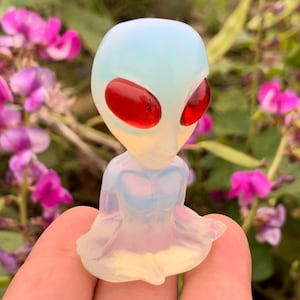 2.3inche Opalite quartz crystal Alien skull crystal gifts 1pc