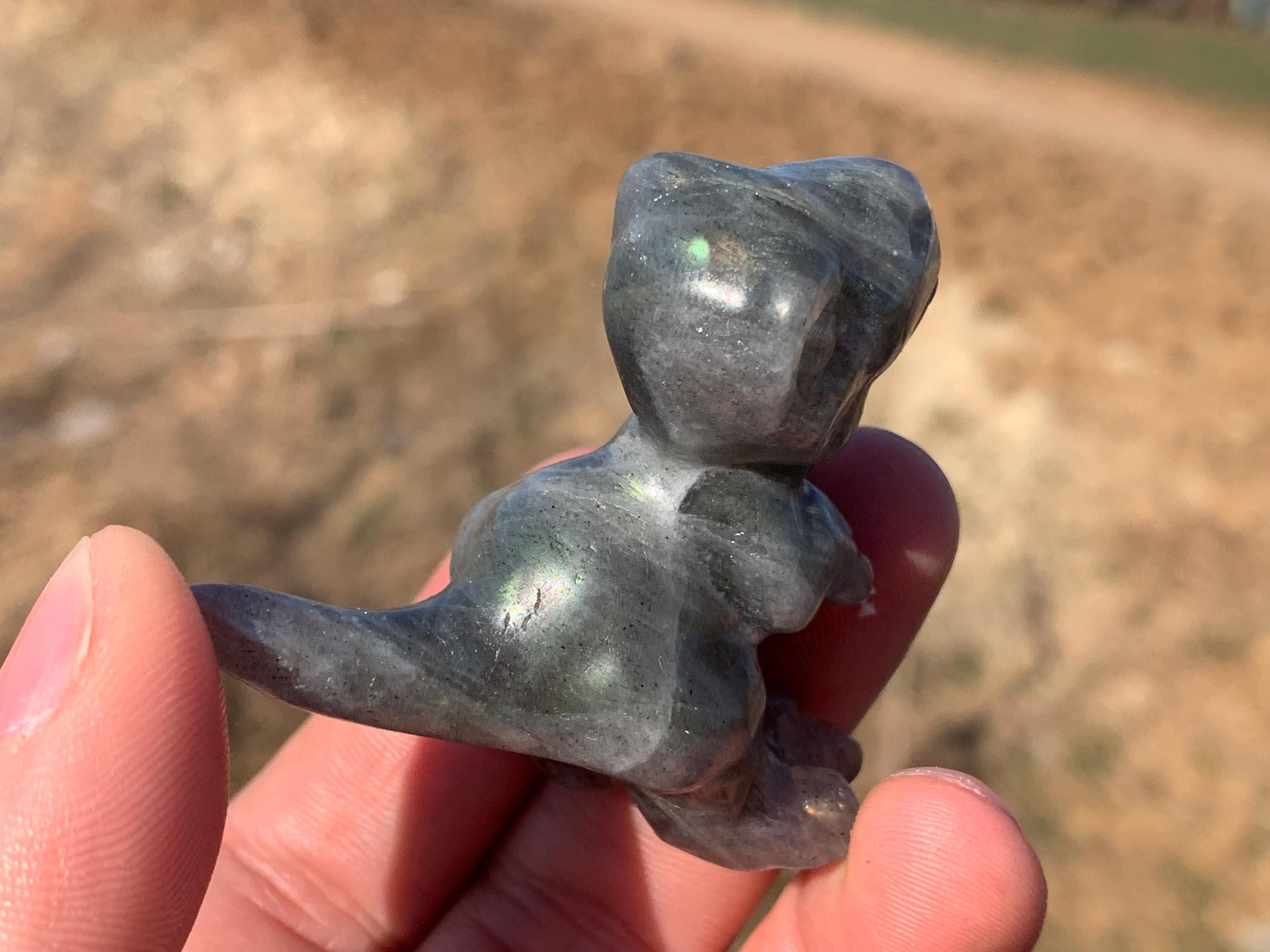 2.1インチ以上の天然ラブラドライトクォーツクリスタル恐竜の頭蓋骨