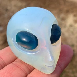 2.3&#39;&#39;+ Opalite quartz crystal Alien skull crystal gifts 1pc