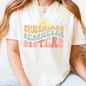 Sisters On The Loose Sisters Trip 2025 Beach Theme Shirt, Sisters Trip Shirt, Sisters Weekend Trip, Sister Squad Tee, Girls Trip 2025 Shirt