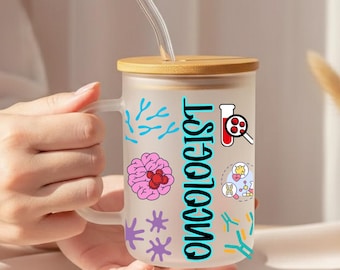 Mug à café glacé, cadeau pour médecins, design numérique png, oncologie, cadeaux pour médecins oncologues, gobelet en verre de 473 ml (16 oz), boîte en verre.