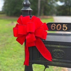 OUTDOOR Weatherproof Red Velvet Christmas Wreath Bow with Liner Christmas Bow 2.5&quot; width wired red velvet