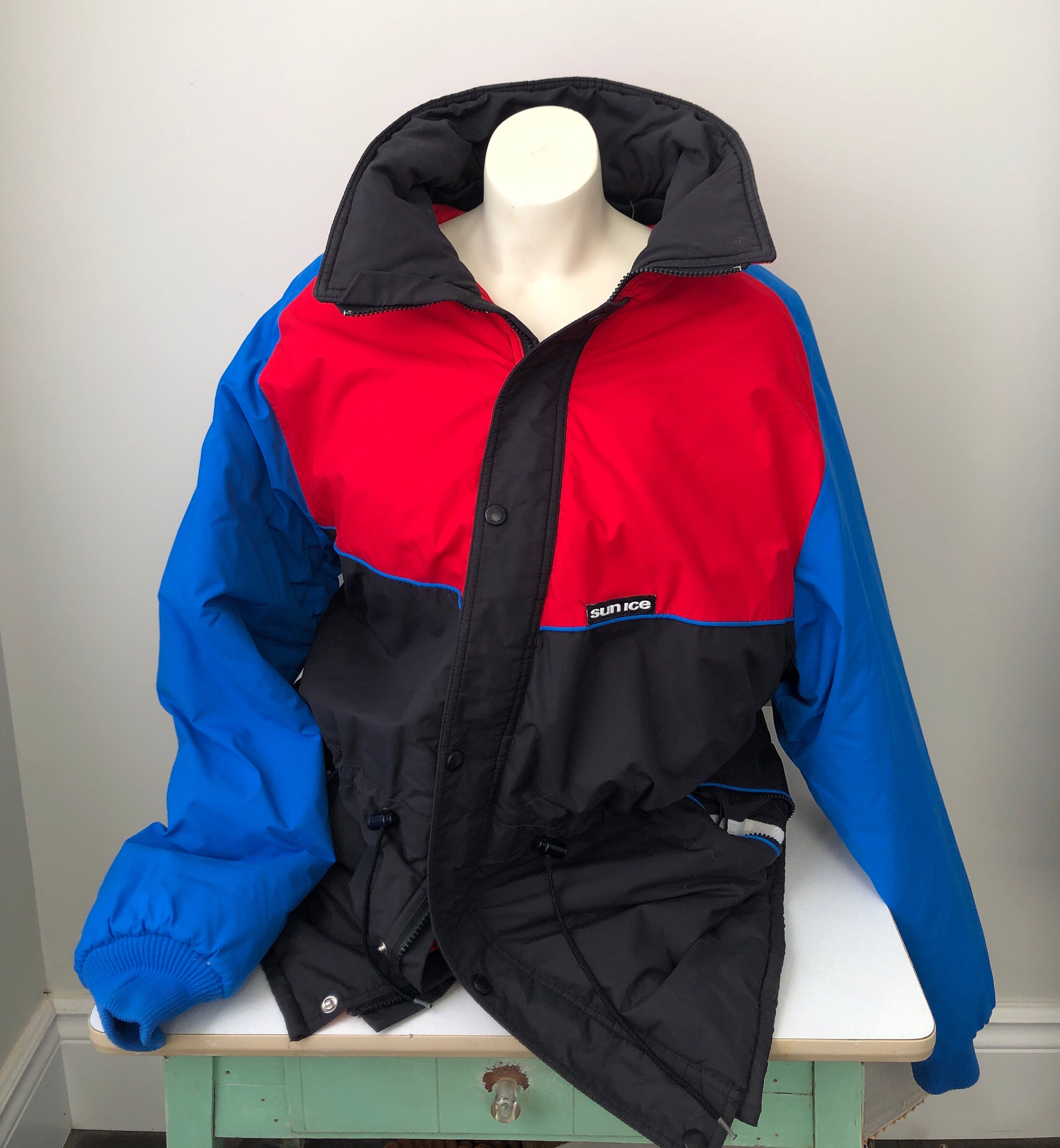Vintage Sunice Thermoloft Ski Jacket 1989 Red Blue and Black Vintage Sunice Thermoloft Ski Jacket 1989 Red Blue and Black