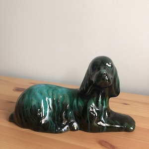Vintage Blue Mountain Pottery of a Spaniel Laying Down