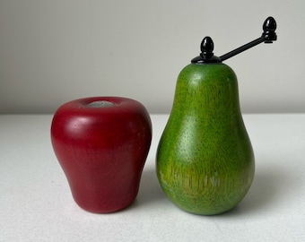 Vintage Wood Apple and Pear Salt and Pepper Set