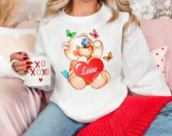 Bear love shirt, Bear Valentine Shirt, Cute Bear, Heart Valentine Shirt, Valentines Day Shirt, Love Shirt, Gift For Her, Cute Valentine Tee