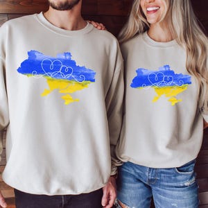 Karte von Ukraine Shirt, Ukraine Shirt Herz, Ukraine Flaggen Shirt, Frieden in der Ukraine Shirt, Stop Krieg T-Shirt, Nein zum Krieg, Ukraine T-Shirt Frauen