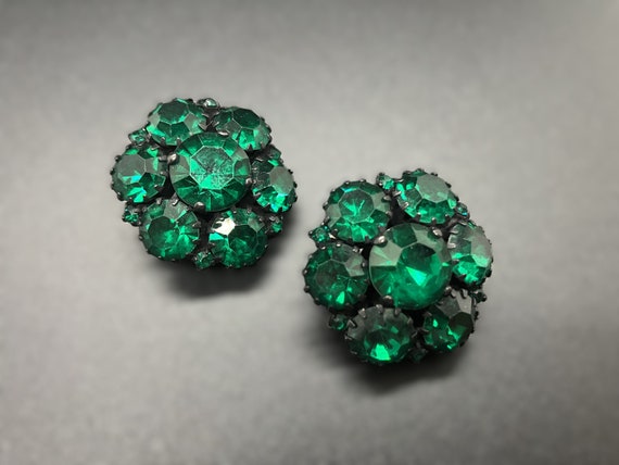 Vintage Warner Emerald Green Rhinestone Earrings - image 1