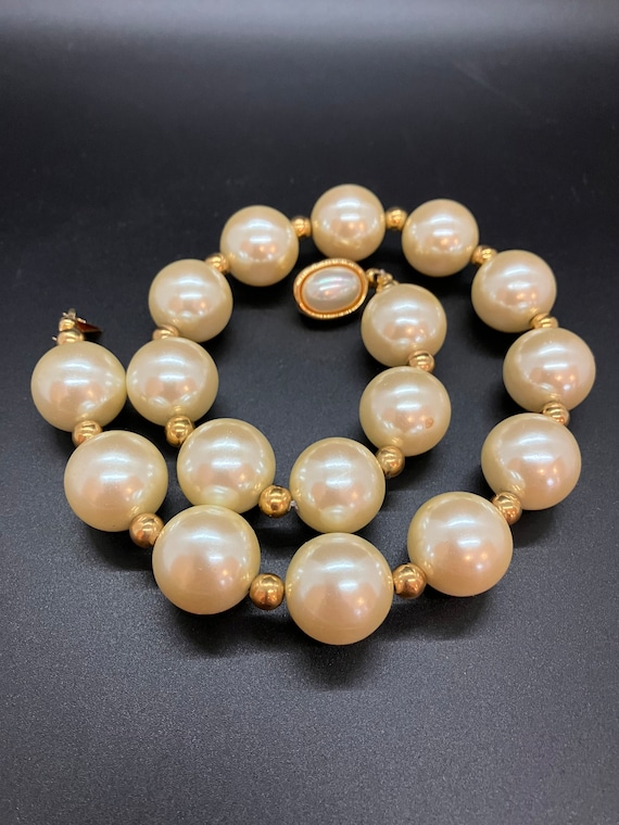 Vintage Carolee Large Faux Pearl Necklace Choker - image 1