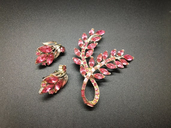 Vintage Signed Dodds Pink Brooch and Earrings - image 2