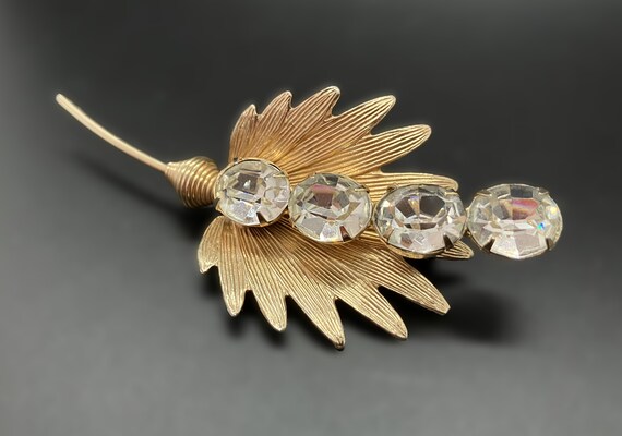 Vintage Spectacular Large Rhinestone Brooch - image 4