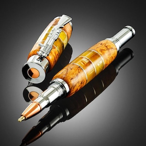 Bolígrafo hecho a mano de madera de abedul texturizada y ámbar báltico natural / Bolígrafo de abedul con madera de ámbar / Regalo de lujo / Regalo único / Regalo para hombres