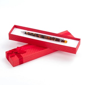 Bolígrafo elegante con ámbar oscuro natural en una caja de regalo, bolígrafo de recuerdo de ámbar, regalo de lujo para empresarios, herramientas de decoración de oficina, regalo para él