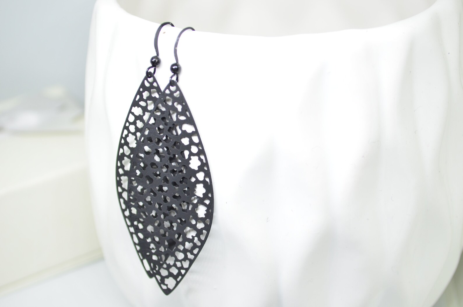 Black Earrings Leaf Earrings Dangle Earrings Etsy