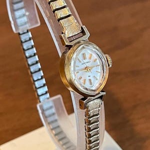 Rare Vintage 1950s Ladies SEIKO 17 Jewel Manual Wind  display picture 3