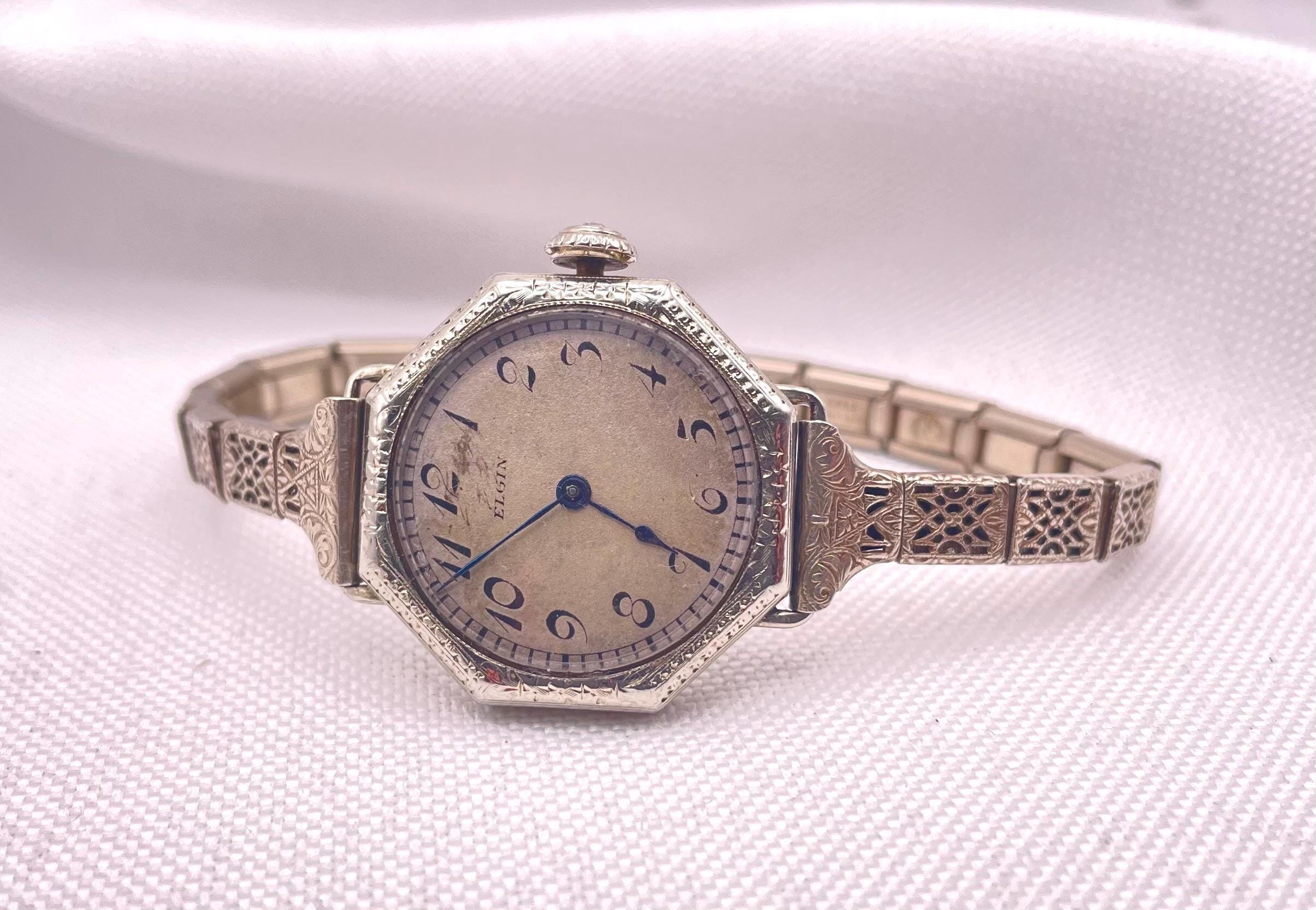 Rare 1920s Vintage LADY ELGIN Manual Wind Wristwatch 10 Kt  display picture 3