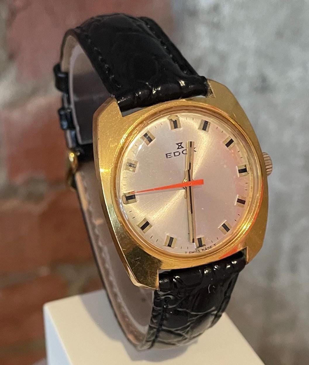 Reloj unisex vintage de los años 70 con caja chapada en oro EDOX