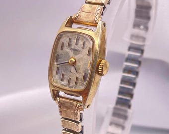 Rare Vintage 1950s Seiko Ladies Watch: Manual Wind Gold Plated Rectangular Case, Gold Dial, Patterned Bracelet