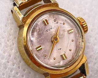 Vintage Seiko Ladies Watch 17 Jewels, Manual Wind Gold Tone, Japan