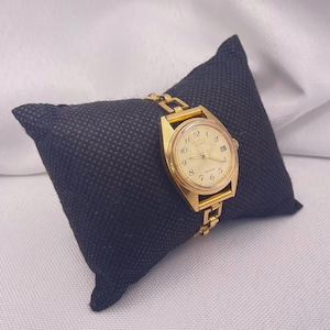 Vintage 1970's Ladies CITIZEN "Seven" Quartz Wristwatch (by Seiko) Round Yellow GP Case Gold Dial Day Window with Dainty Watch Bracelet