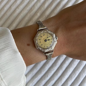 1920s Vintage White Gold Filled Art Deco Ladies Manual Wind Wristwatch By MAGNET Embossed Octagonal Case Gold Dial Art Deco Filigree Strap