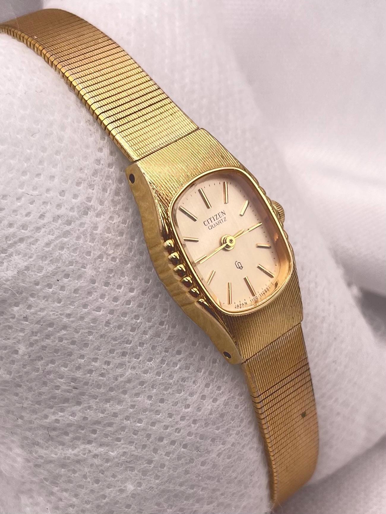 Vintage 1990s Ladies Citizen Gold Plated Watch, Rectangle  display picture 1