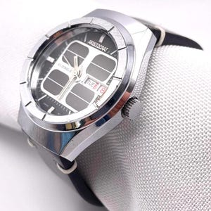 Vintage 1980s Solar ARISTOCRAT Automatic Wristwatch Silver Tone 21 Jewels Day Date Window With New Vintage Style Leather Watch Strap