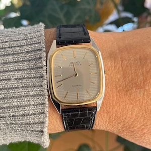 Rare Vintage 1980's SEIKO LASSALE Unisex Ultra Thin Quartz