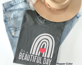 T-shirt audiologie met regenboogkleuren, communicerend ontwerp