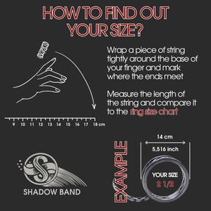 Op de afbeelding: Diagram op een zwarte achtergrond met instructies over het meten van de ringmaat. Bevat een handillustratie, een ringmaattabel en een ringvoorbeeld. De voorbeeldring is 14 cm, maat 2 1/2. De tekst luidt "Shadow Band".