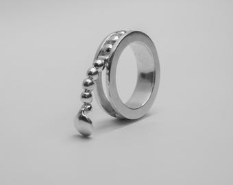 Sterling Silver Sphere Ring with Decorative Element – Unique Functional Design for Everyday Elegance, bump ring, best gift