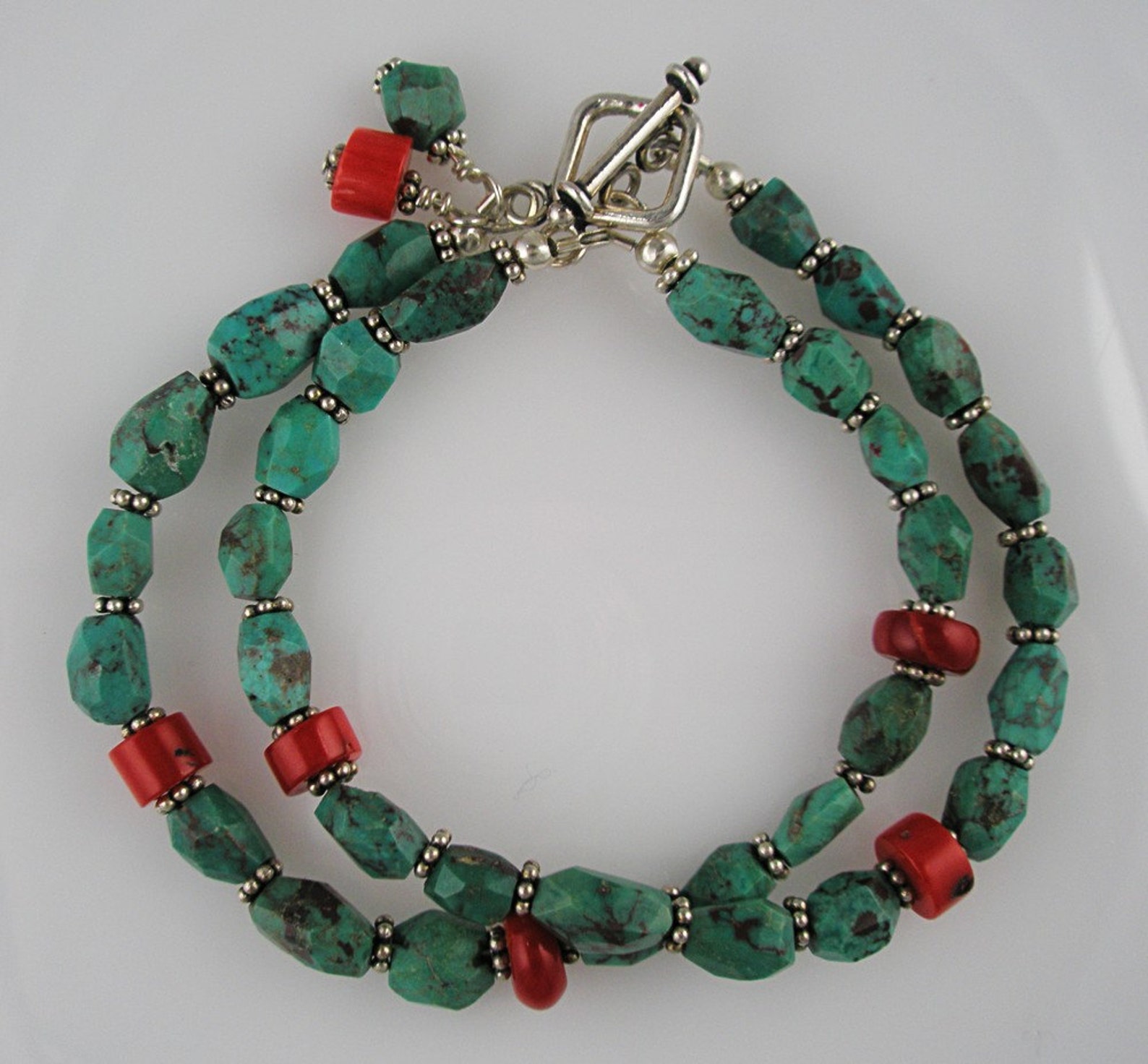 Magnesite Bracelet main image 1