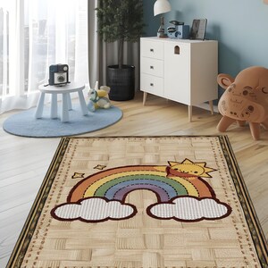 Bonita alfombra de arcoíris y sol con nubes y estrellas, divertida alfombra de dibujos animados para habitación de bebé, zona de juegos infantil o regalo para niños.