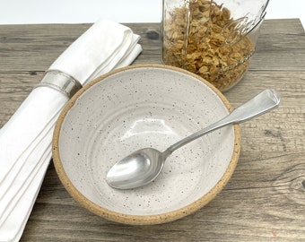 Ceramic cereal bowl, soup bowl, Farmhouse bowl in speckled white with clay rim