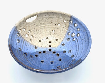 Medium Berry Bowl Set - Strainer -Bowl and Catch Plate