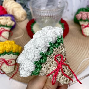 gift for mom crochet, tulip coaster set, crochet flower mat, daisy coaster, spring tea coaster, cute cup placemat, crochet coaster gift