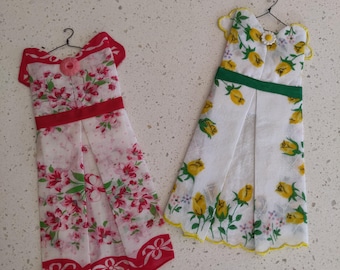 Robe mouchoir pliée vintage à suspendre