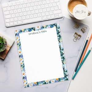 Santorini Garden Notatnik na zamówienie, spersonalizowany notes z imionami, greckie wyspy, artykuły papiernicze z kwiatami, nadruk Bougainvillea, spersonalizowany notes z imionami, pomysł na prezent