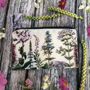 Herb Garden Pouch, Wildflower Makeup Pouch, Wildflowers Accessory Pouch, Nature Themed Small Purse, Autumn Makeup Bag, Botanical Green Pouch