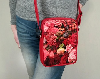 Kleine Reisetasche Crossbody Bag mit Rosen Boho Handytasche, leichte Handytasche Body Wallet Passport Bag Iphone Damen Geldbörse Crossbody