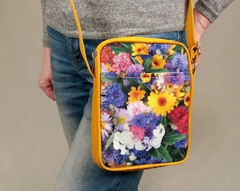 Piccola borsa da viaggio per cellulare, borsa a tracolla Daisy, borsa per cellulare a mani libere, borsa leggera per cellulare, mini borsa boho da donna, borsa a tracolla vegana per passaporto