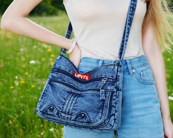 Upcycled Levis Denim Crossbody Bag, Kleine Jeans Handtaschen Crossbody, Levis Schultertasche, Jeans Buchtasche, Vintage Jeanstasche