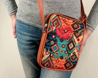 Bolso bandolera estilo bohemio de lona y piel vegana: bolso pequeño de viaje.
