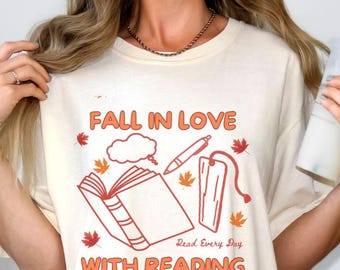Camiseta de professor de outono com cores confortáveis, camiseta de volta às aulas, camiseta de professor de leitura, camiseta de Halloween para professor de leitura, camisetas fofas coloridas de outono