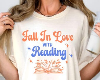Camiseta de professor de outono com cores confortáveis, camiseta de volta às aulas, camiseta de professor de leitura, camiseta de Halloween para professor de leitura, camisetas fofas coloridas de outono