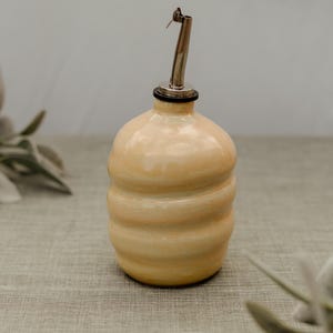 Ceramic Olive Oil Dispensers / Ceramic Oil Bottle / Olive Oil Bottle  / Ceramic Oil Cruet/ Olive Oil Pourer / Vinegar Dispenser
