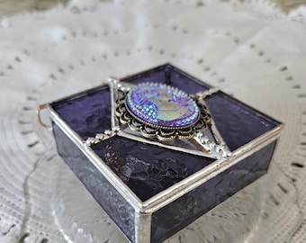 Sparkly Cameo on Violet Glass Box