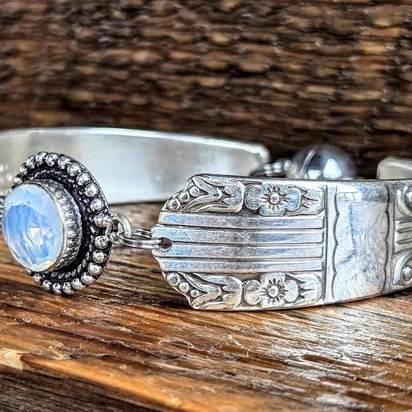 Bracelet cuillère art déco avec opalite - Taille moyenne (6 3/4 po.)