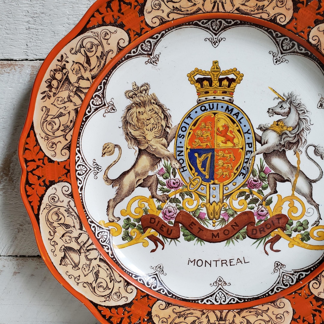 Vintage Wedgewood Etruria England Royal Arms Plate Dieu Et Mon Droit