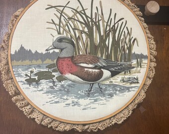 VTG 3D quilted duck wall hanging